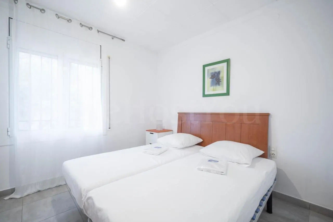 Apartment Spacieux Appartement Puig-Rom 114, Roses - Wehostyou