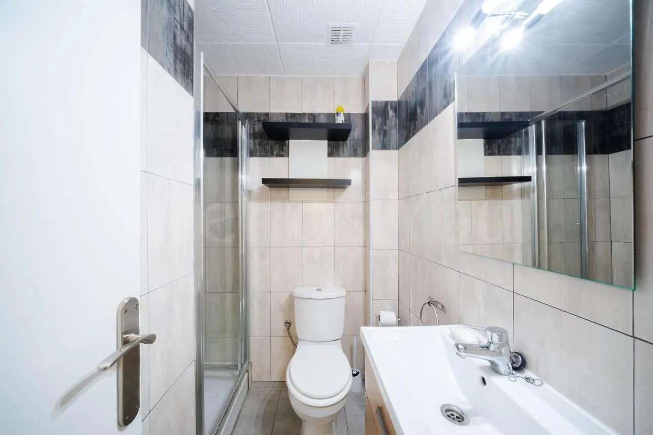 Apartment Spacieux Appartement Puig-Rom 114, Roses - Wehostyou Spain