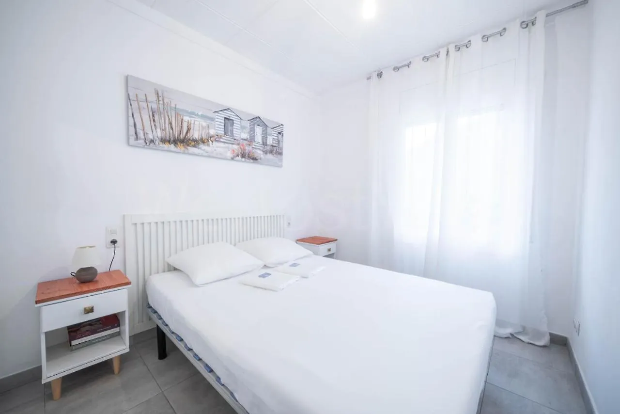 Spacieux Appartement Puig-Rom 114, Roses - Wehostyou Spain